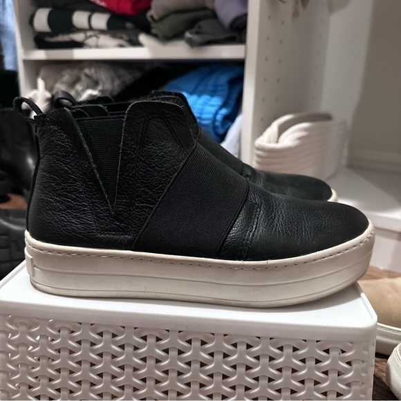 J/Slides Holland Black Platform Sneaker - Picture 1 of 6